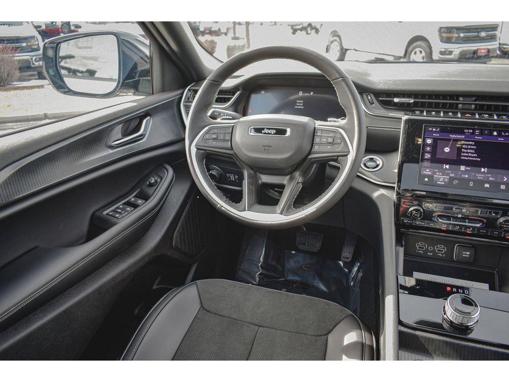 new 2025 Jeep Grand Cherokee L car, priced at $40,500