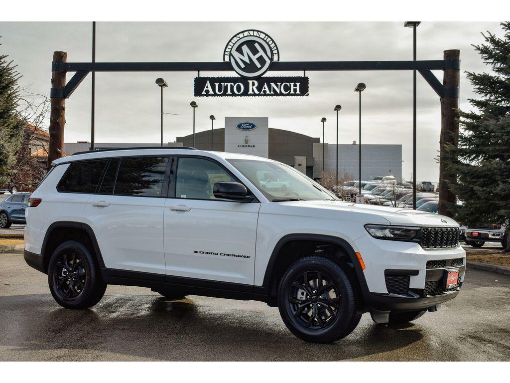 new 2025 Jeep Grand Cherokee L car, priced at $43,000