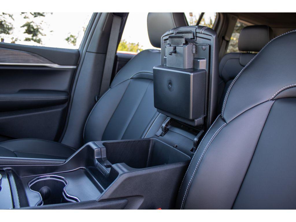 new 2025 Jeep Grand Cherokee car, priced at $43,250