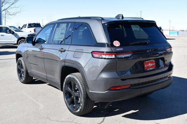 new 2025 Jeep Grand Cherokee car, priced at $48,418