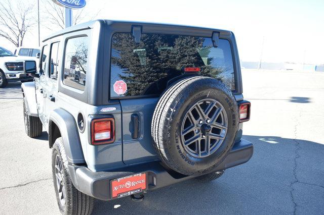 new 2025 Jeep Wrangler car, priced at $45,352