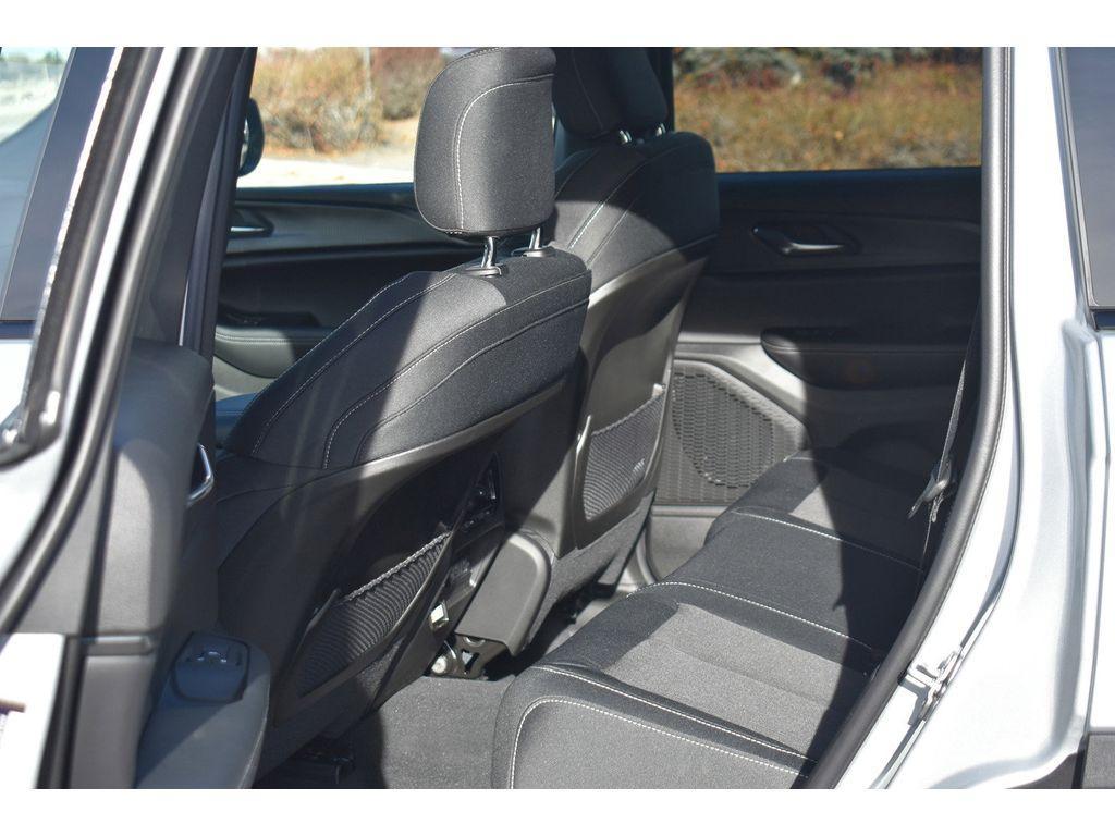 new 2025 Jeep Grand Cherokee car, priced at $37,500