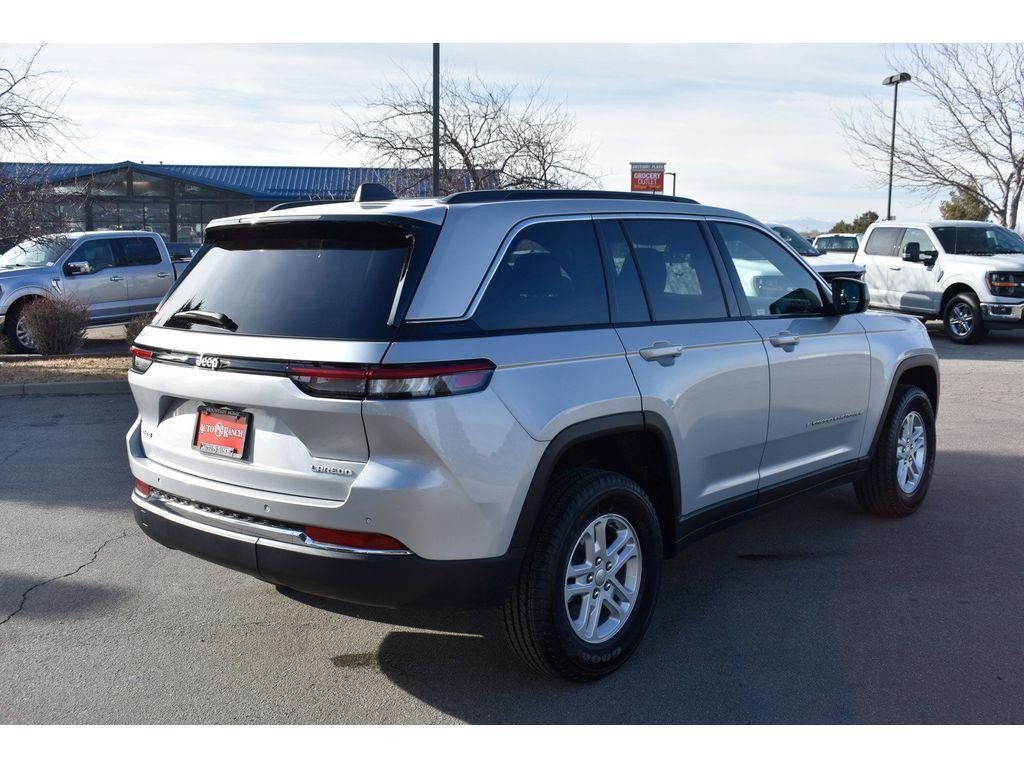 new 2025 Jeep Grand Cherokee car, priced at $37,500