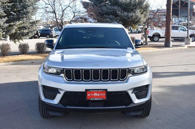 new 2025 Jeep Grand Cherokee car, priced at $41,592