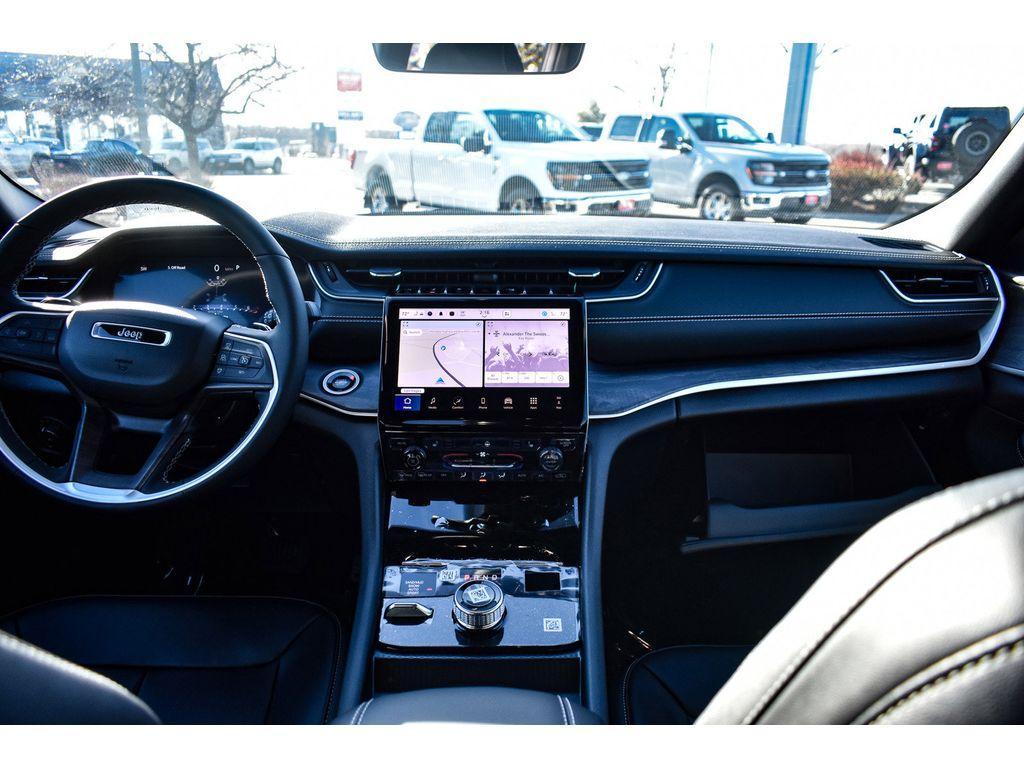 new 2025 Jeep Grand Cherokee L car, priced at $42,000