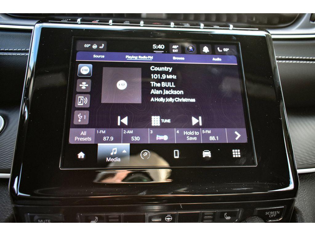 new 2025 Jeep Grand Cherokee L car, priced at $38,000