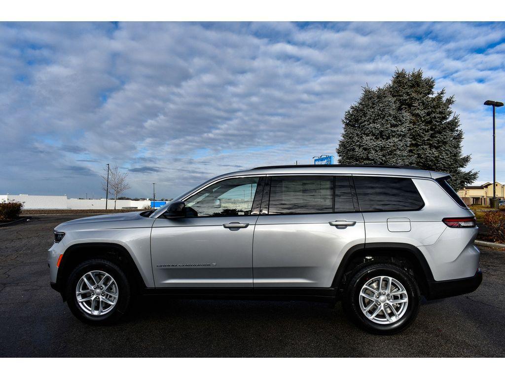 new 2025 Jeep Grand Cherokee L car, priced at $38,000