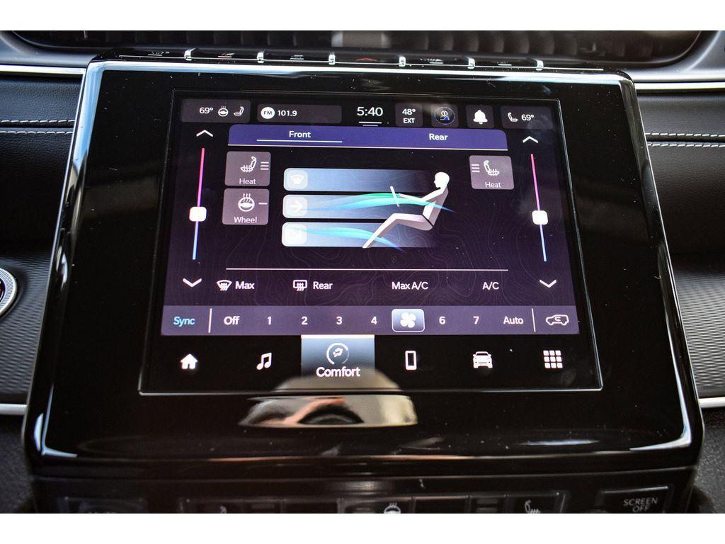 new 2025 Jeep Grand Cherokee L car, priced at $38,000