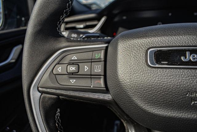 new 2025 Jeep Grand Cherokee car, priced at $44,148