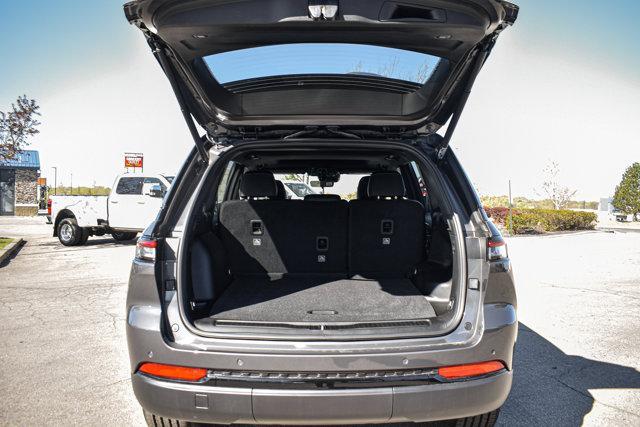 new 2025 Jeep Grand Cherokee car, priced at $44,148