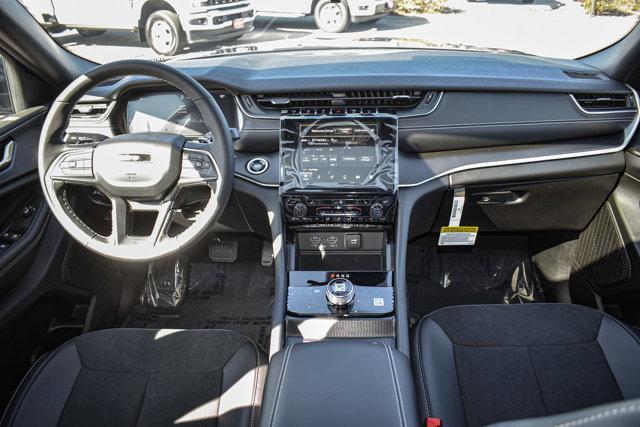 new 2025 Jeep Grand Cherokee car, priced at $44,148