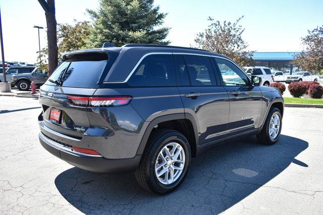 new 2024 Jeep Grand Cherokee car, priced at $40,137