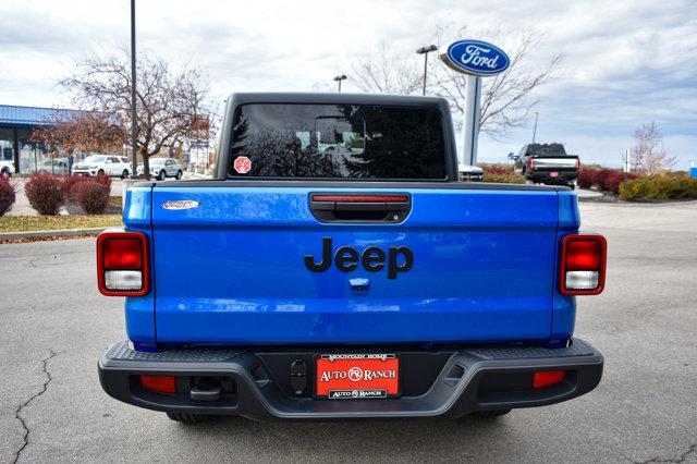 new 2024 Jeep Gladiator car, priced at $45,713