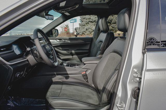 new 2025 Jeep Grand Cherokee L car, priced at $46,794