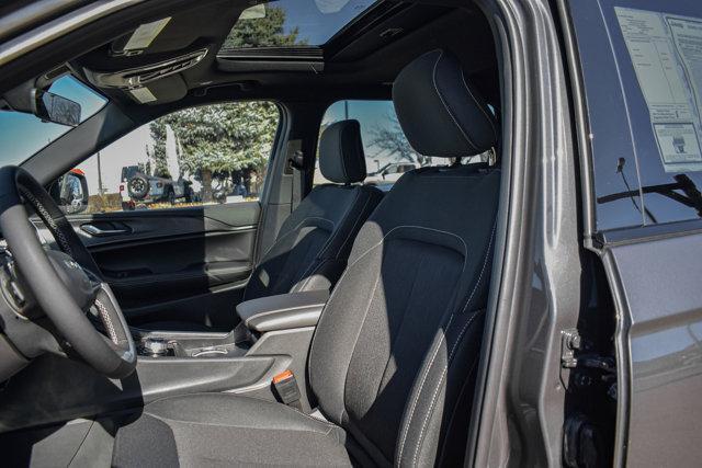 new 2025 Jeep Grand Cherokee L car, priced at $44,325