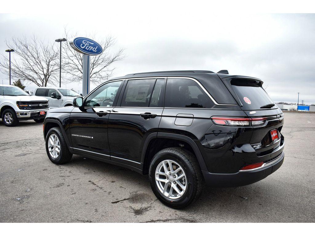 new 2025 Jeep Grand Cherokee car, priced at $39,500