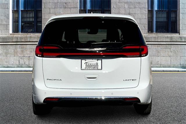 new 2024 Chrysler Pacifica car, priced at $47,840