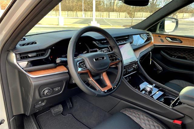 new 2025 Jeep Grand Cherokee car, priced at $65,789