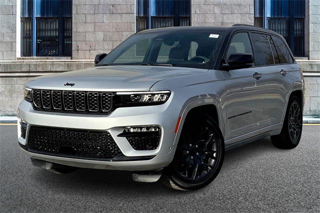 new 2025 Jeep Grand Cherokee car, priced at $65,789