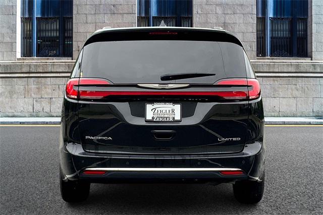 used 2022 Chrysler Pacifica car, priced at $31,122