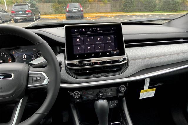 new 2024 Jeep Compass car, priced at $25,915