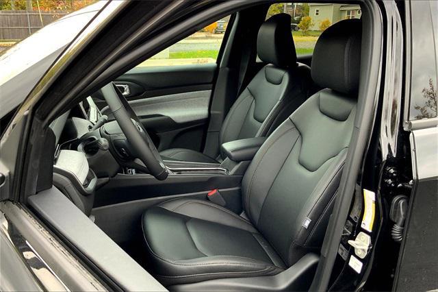 new 2024 Jeep Compass car, priced at $25,915