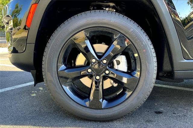 new 2025 Jeep Grand Cherokee car, priced at $54,460