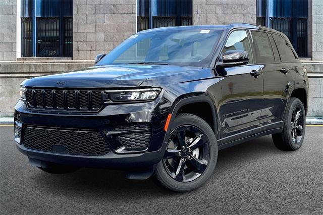 new 2025 Jeep Grand Cherokee car, priced at $48,170