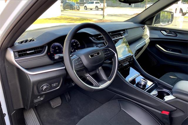 new 2025 Jeep Grand Cherokee L car, priced at $48,580