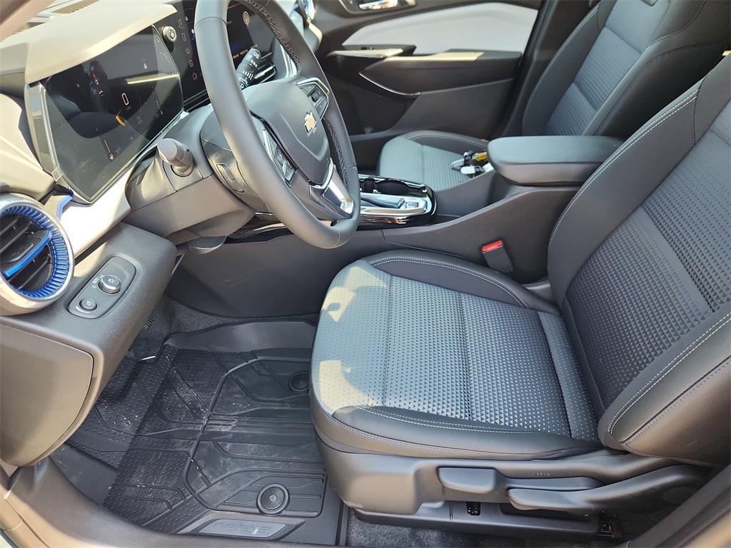 new 2025 Chevrolet Trax car, priced at $24,985