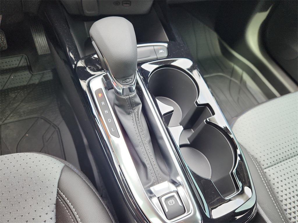 new 2025 Chevrolet Trax car, priced at $24,735
