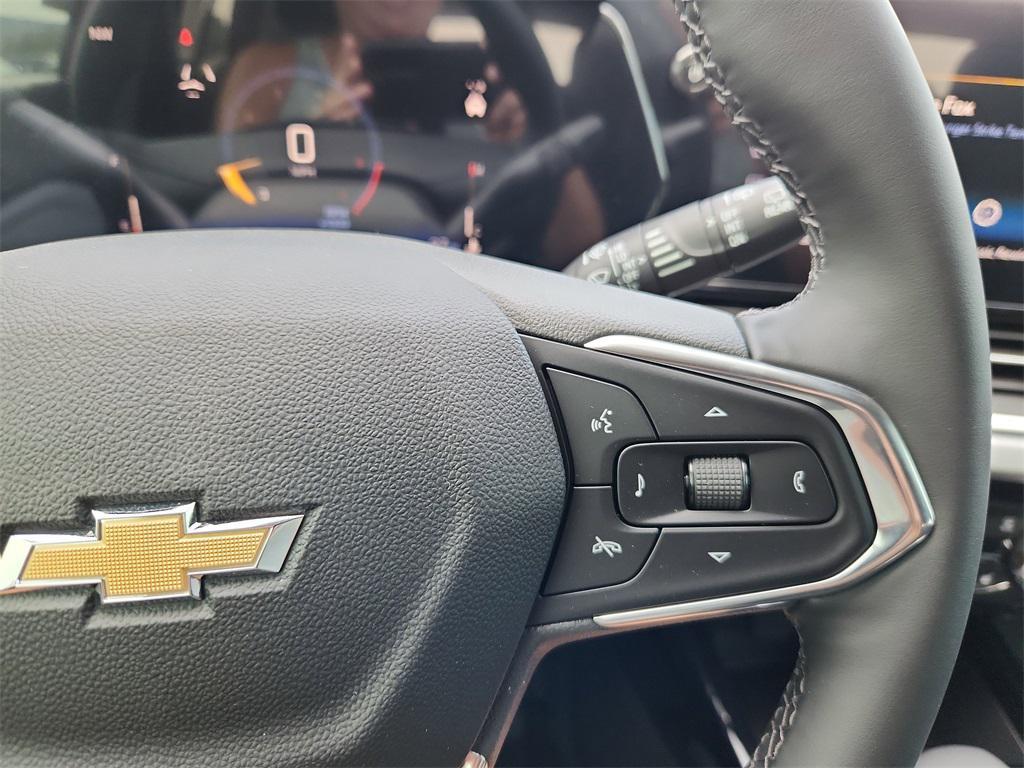 new 2025 Chevrolet Trax car, priced at $24,735