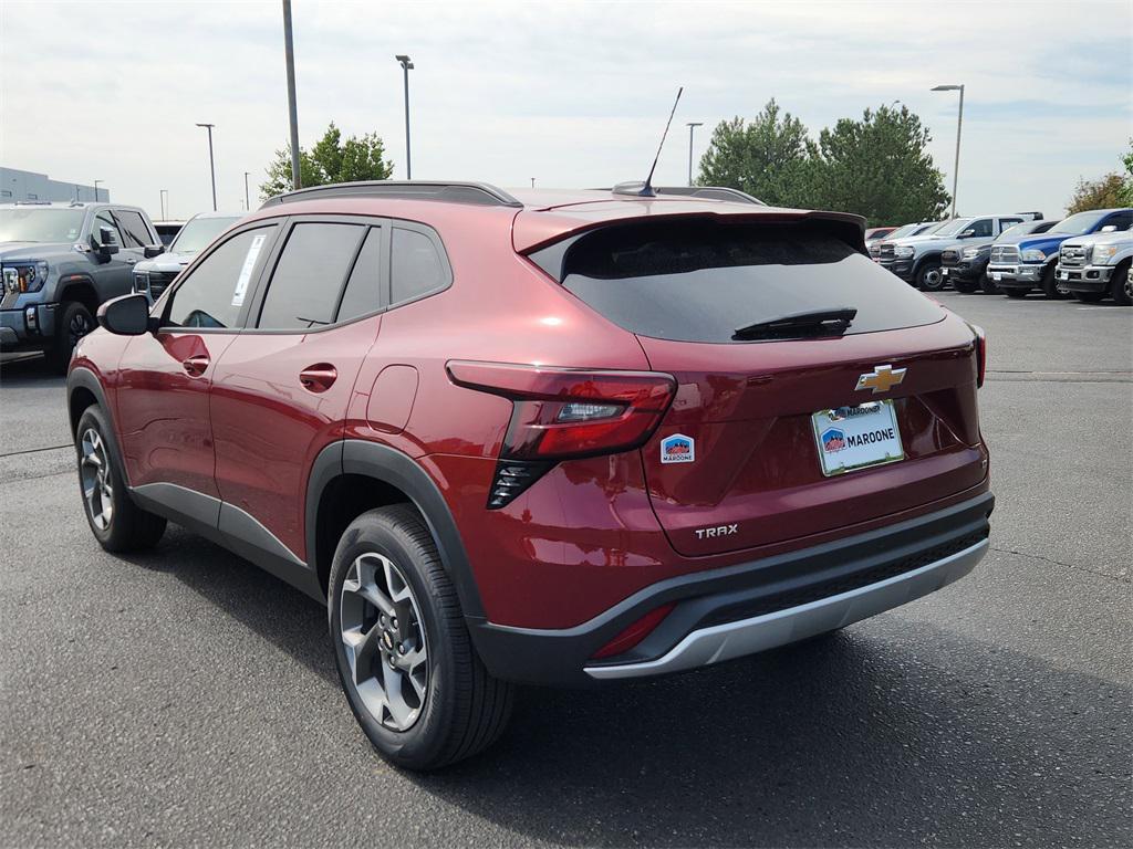 new 2025 Chevrolet Trax car, priced at $24,735