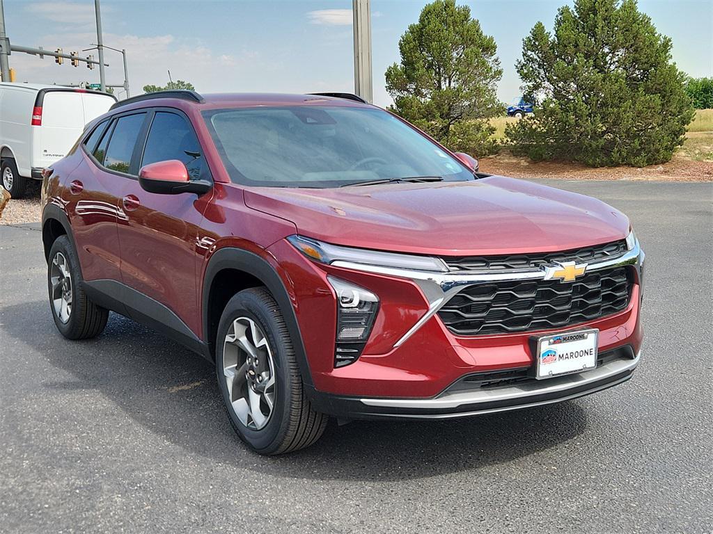 new 2025 Chevrolet Trax car, priced at $24,735