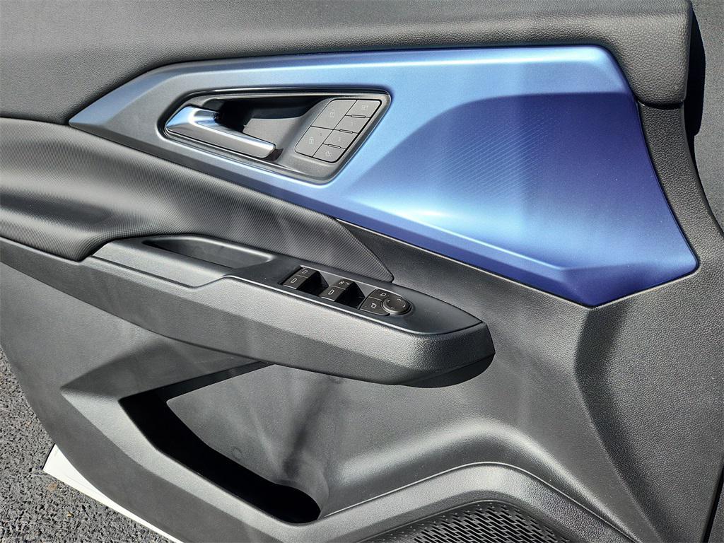 new 2026 Chevrolet Equinox EV car, priced at $47,195