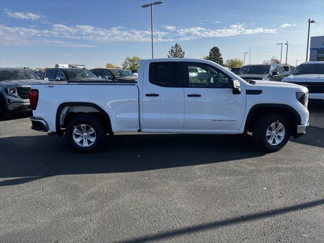 new 2025 GMC Sierra 1500 car, priced at $45,360