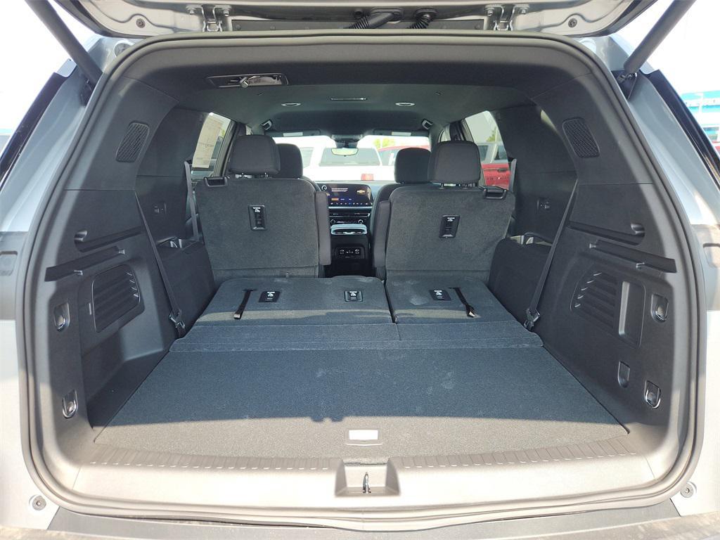 new 2026 Chevrolet Traverse car, priced at $48,504