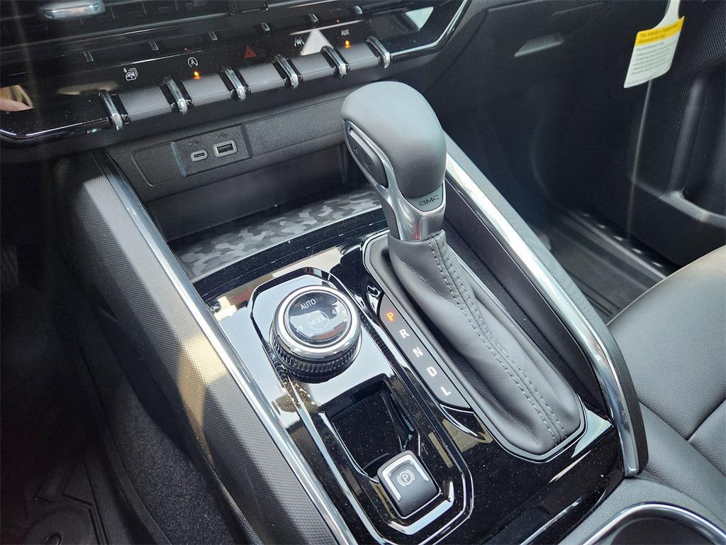 new 2025 GMC Canyon car, priced at $46,520