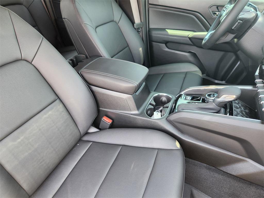 new 2025 GMC Canyon car, priced at $46,520