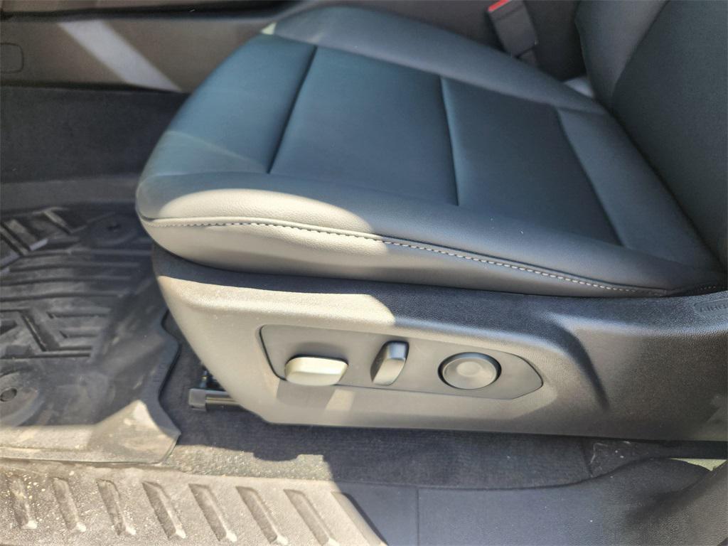 new 2025 GMC Canyon car, priced at $46,520