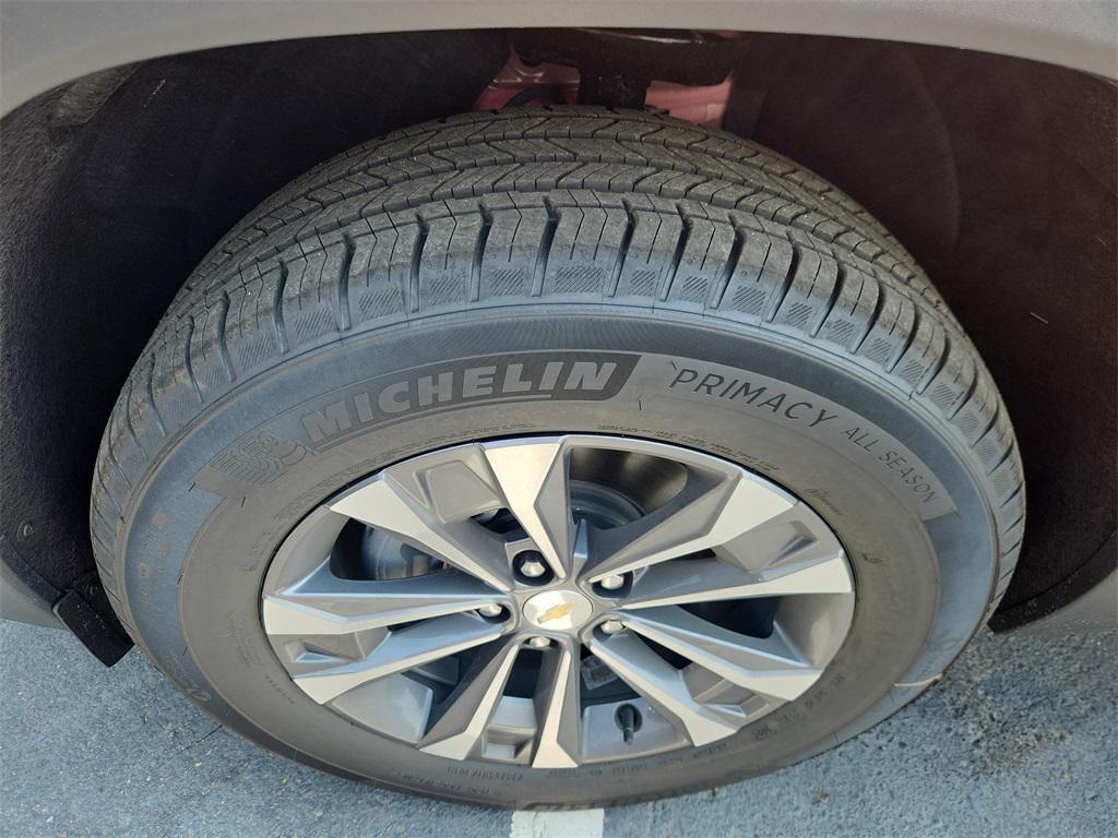 new 2026 Chevrolet Equinox car, priced at $37,630