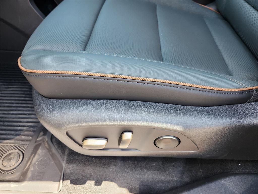 new 2025 GMC Acadia car, priced at $56,040