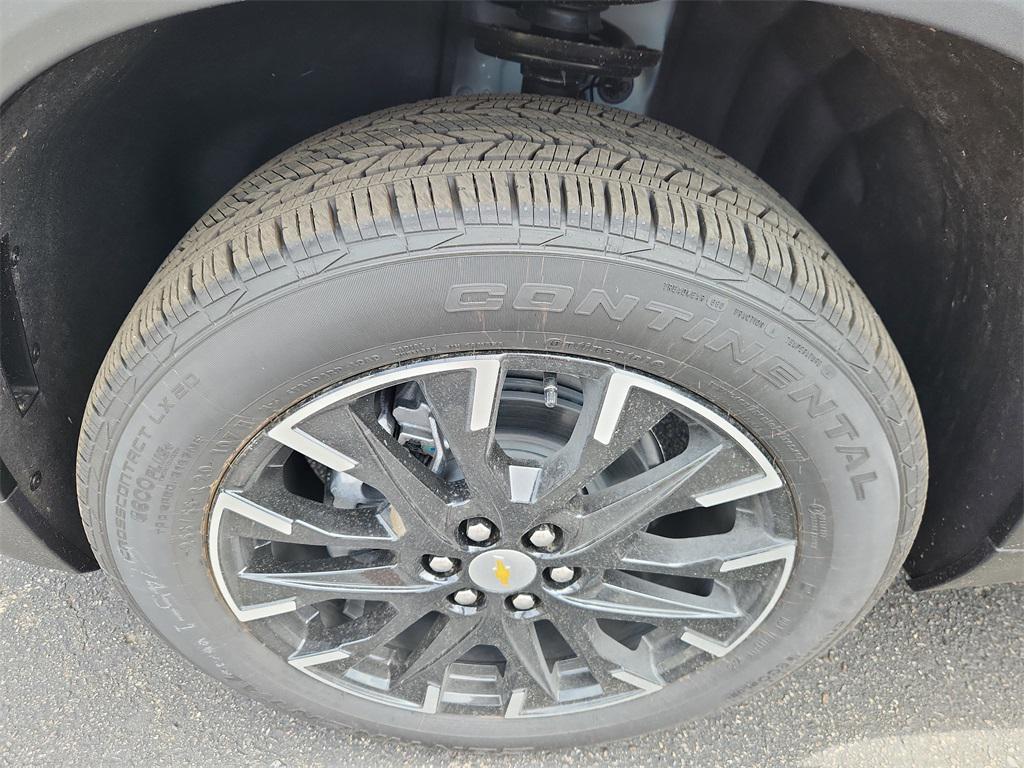 new 2025 Chevrolet Traverse car, priced at $46,195