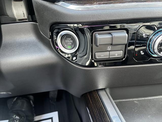 new 2025 GMC Sierra 1500 car, priced at $58,040
