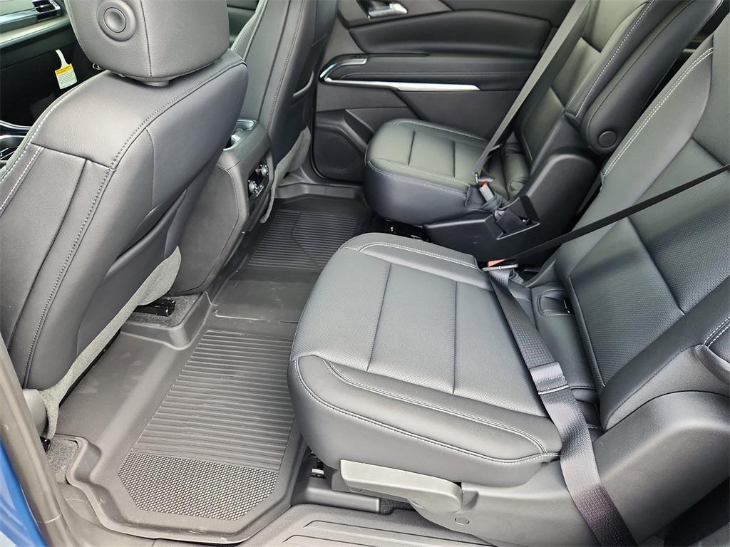 new 2025 Chevrolet Traverse car, priced at $45,695