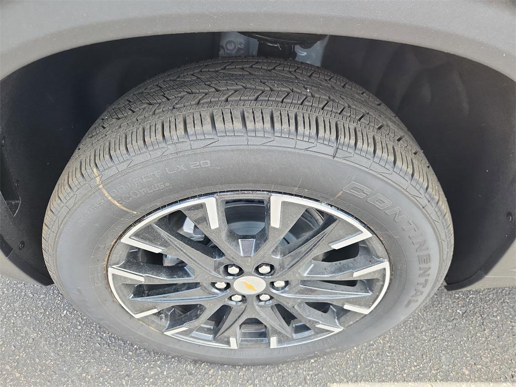 new 2025 Chevrolet Traverse car, priced at $45,695