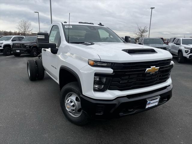 new 2025 Chevrolet Silverado 3500 car, priced at $59,458