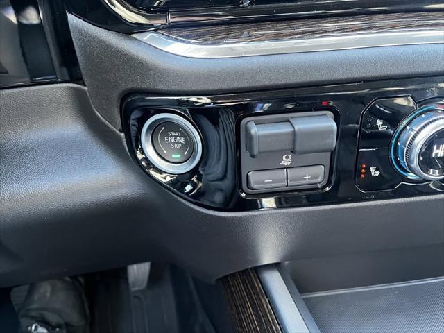 new 2025 GMC Sierra 1500 car, priced at $58,625