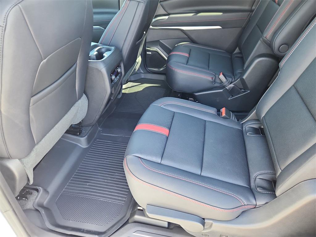 new 2026 Chevrolet Traverse car, priced at $60,715