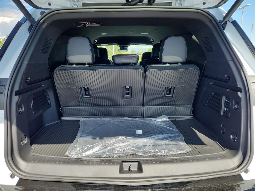 new 2026 Chevrolet Traverse car, priced at $60,715